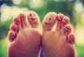 pieds heureux car en bonne santé